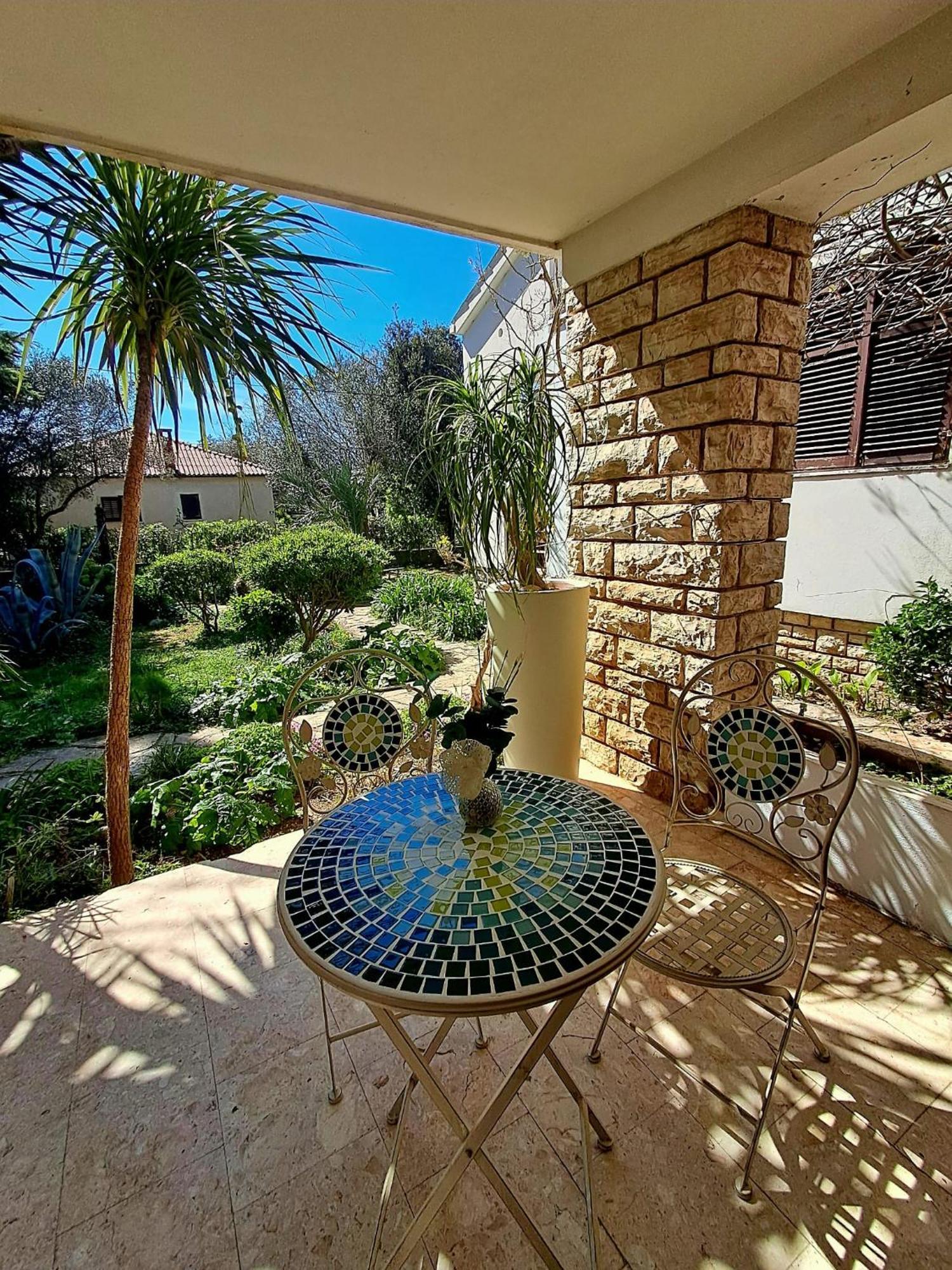 Apartmani Jessica Novalja Exterior photo